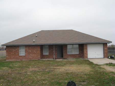 438 Green Acres, Palmer, TX